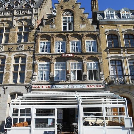 Hotel Old Tom อีปส์ ภายนอก รูปภาพ